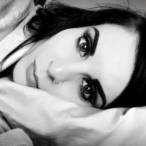 Meet your Posher, Ashlie